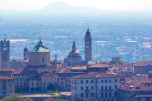 Het Italiaanse Bergamo; een prachtige stad aan de uitlopers van de Orobische Alpen